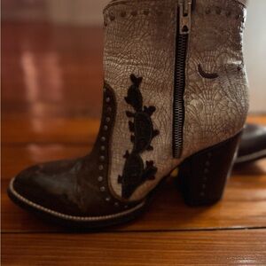 Old Gringo Brown and Cream Heeled Boots